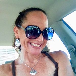 Meet your Posher, Dawn